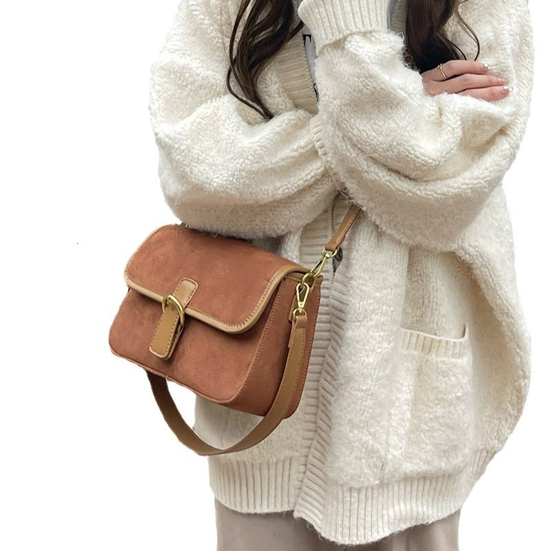 2025 Autumn And Winter Bag New Light Luxury Niche Designer Armpit Bag High-end Texture V-shaped Handbag Brown Women's Crossbody Bag Wallet