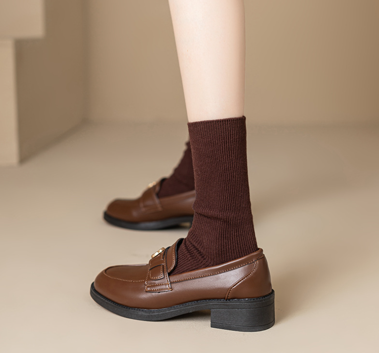 Women Casual Shoes Leather Shoes Vintage Design Loafers Shoes Slip On France Gentle Style Fashion Triple Black Brown Free shipping