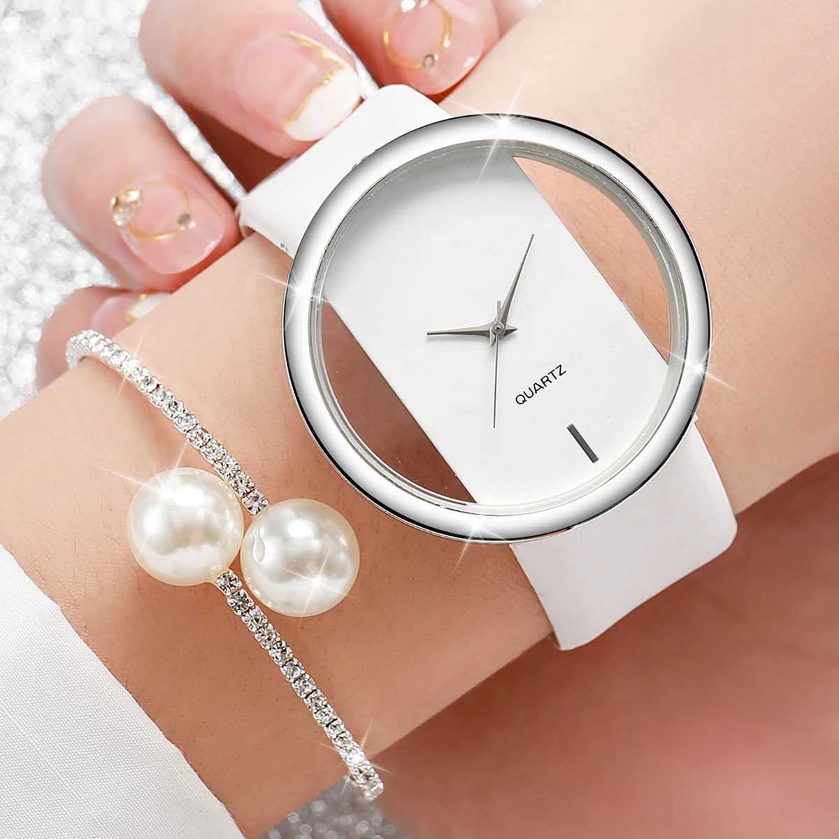 2PCS/Set Womens Watch Pearl Diamond Bracelet Set Fashion Hollow Dial Leather Band Quartz Watches(Without Box)X240923