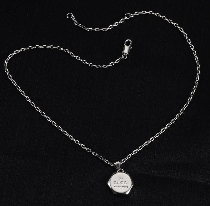 Simple Geometric Pendant Necklace Exquisite Designer Necklaces Gold Silver Plated Chain for Women Wedding Party High Quality Jewelry Chic Lovers Gift