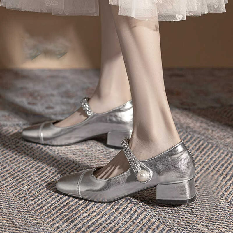 2025 S Fashion Designer Women High Chunky Heel France Gentle Style Vintage Versatile Design Sense Trendy Shoes Triple Sier Free Shipping