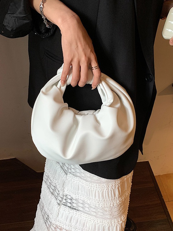 Fashion Designer Unique design 3 niche pleated knotted handbag Female 2024 popular versatile cloud bag super goal