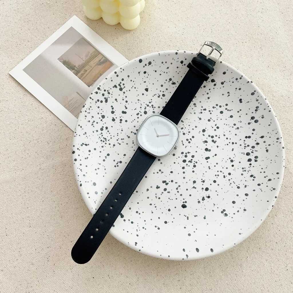 2024 Women Fashion Watch Casual Leather Belt Watches Simple Ladies Round Dial Quartz Wristwatches Dress Clock Reloj Mujer GiftX240923