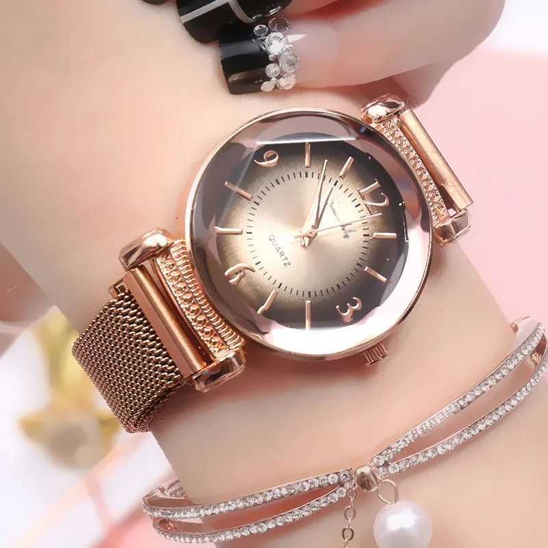 Luxury Fashion Women Watch Geometric Roman Numeral Quartz Ladies watch Magnet Buckle Mesh Strap WristWatchX240923