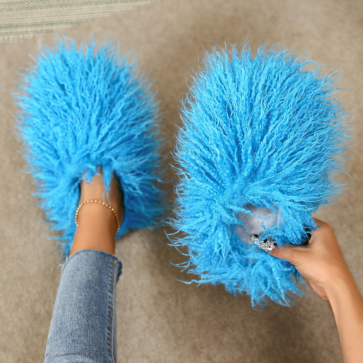 Cozy 2024 Winter Fur Slippers for Women: Warm Faux Shearg Tan Sheepskin Baotou Home Shoes 4f88
