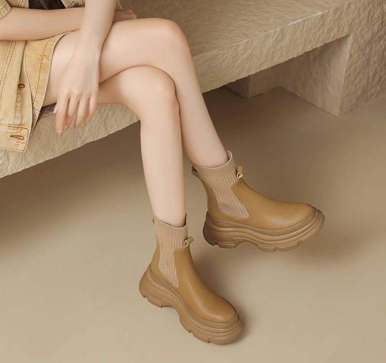 Anti Slip Winter Boots for Women with Thick Sole | Triple Black Khaki 5487