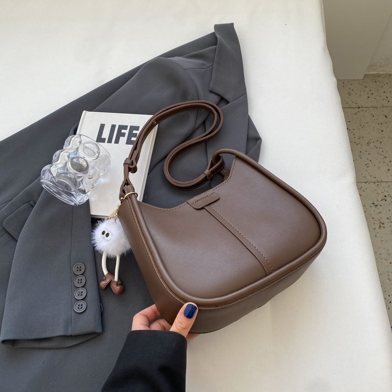 Korean Fashion Multifunctional Women's Armpit 2025 Autumn And Winter New Item Niche Commuting Small Square Design Fee Crossbody Bag Women's 