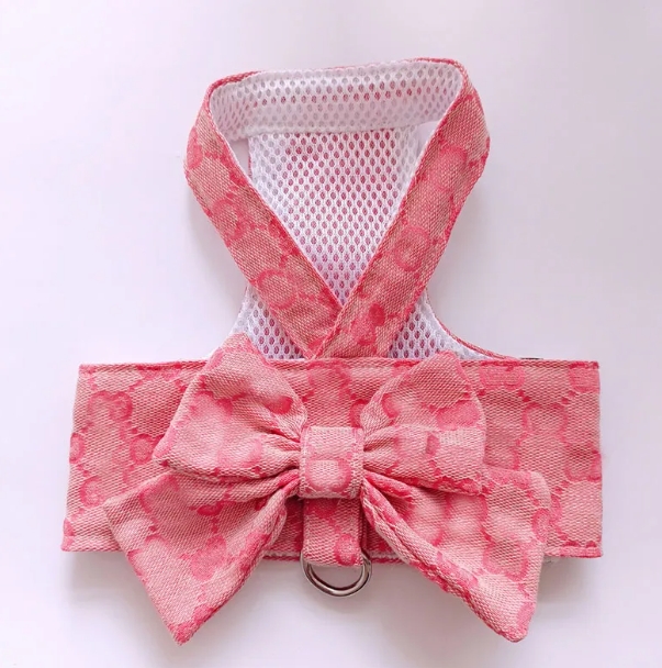 Designers classic letter pattern pet strap with butterfly bow and no pull soft mesh dog suit with D-ring anti escape princess kitten strap suitable fo