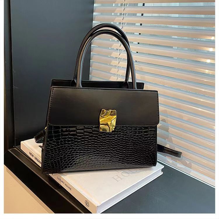 2024 Large Capacity Crocodile Print Lock Women's Crossbody Handbag 4 4e24c