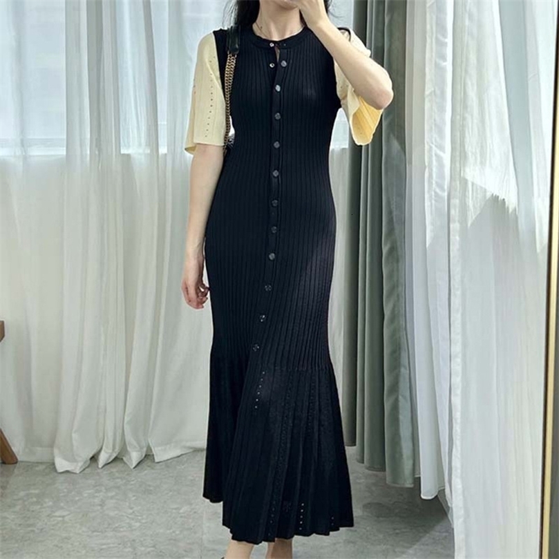 Summer spring French elegant perfume high-end weight loss knitting mermaid dress hollow weight loss fishtail knitting dress 240923CJ