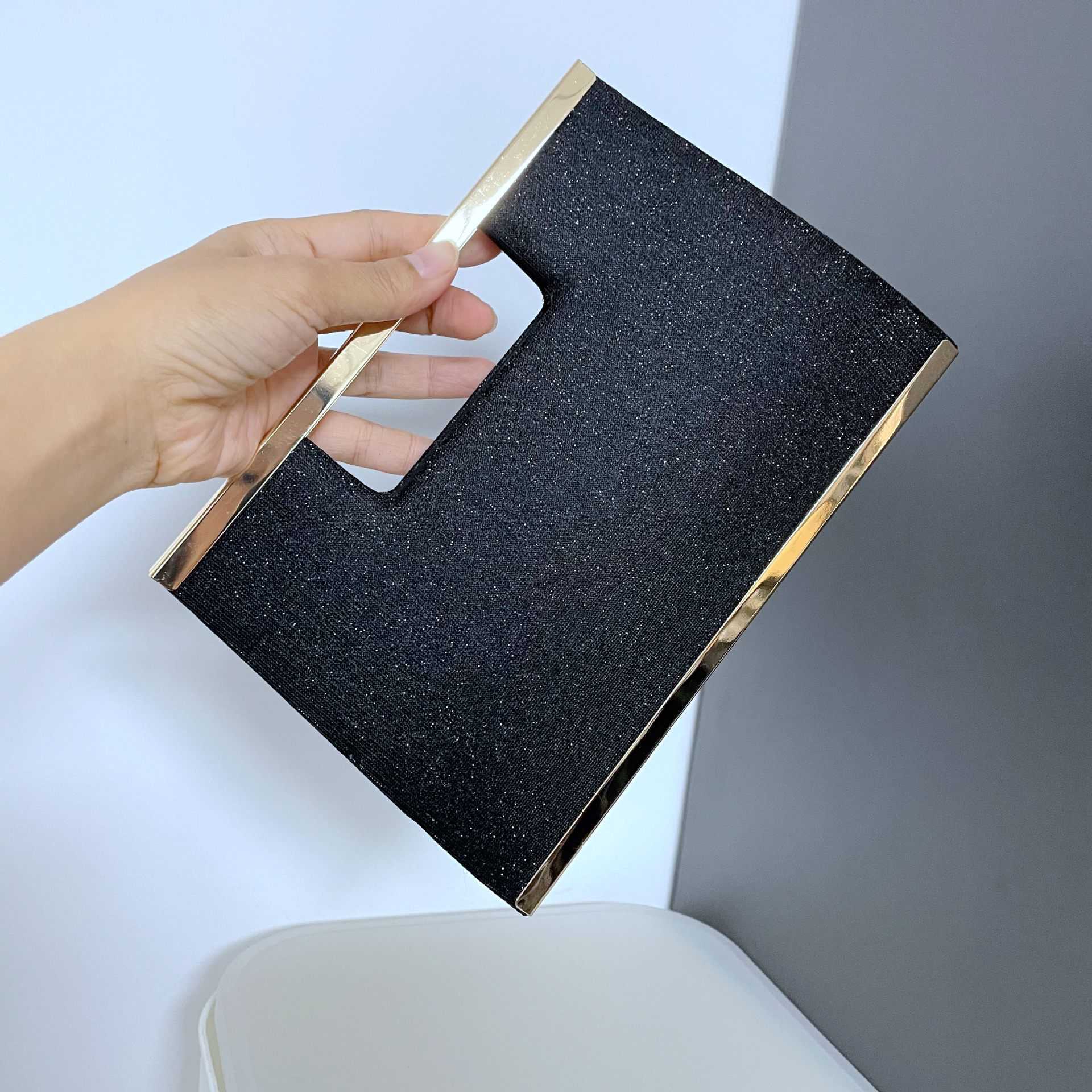 Clutch Bag Portable Small Square Bag Shiny Dinner Temperament Hand Designer Bag Womens Banquet Bag Celebrity Cheongsam Dress Bag 240920