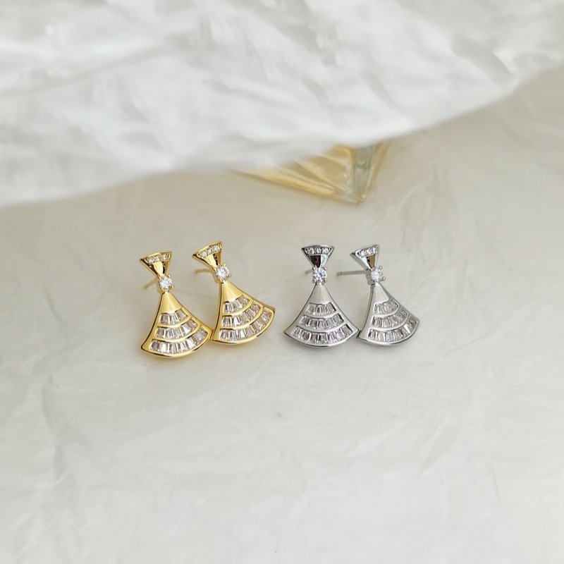 Designer Earring Scalloped Diamond Stud Earrings Micro Zirconium French Temperament Commuter Earrings