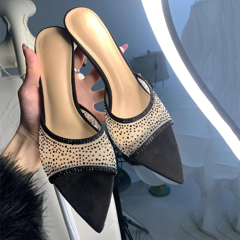 2024 NewSummer European and American style Pointed Crystal Diamond Open Toed Fish Mouth Breathable Versatile Womens Slippers 240924