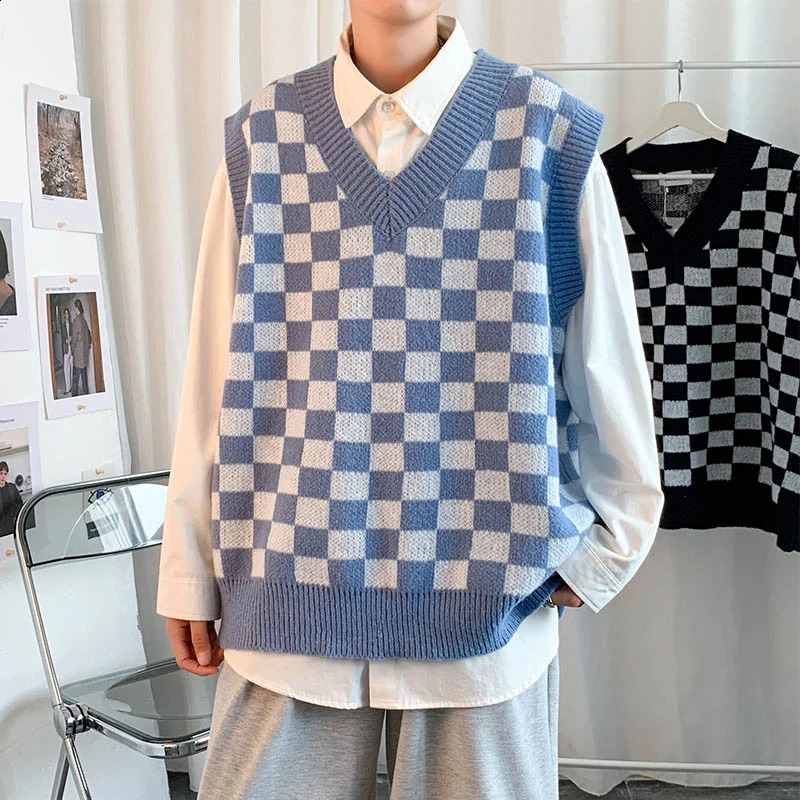 Men Knitted V Neck Japanese Vintage Loose Sleeveless Plaid Vests Chic Pullovers Chaleco Hombre Blue Checkerboard Sweater Vest 240924