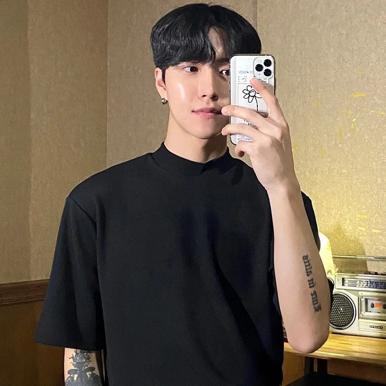 Korean style highend half turtleneck shortsleeved summer Tshirt for men loose icesleeved bottoming shirt y2k trendy ins top 240924
