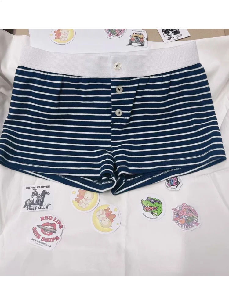 Casual Women Soft Cotton Front Buttons Shorts 2023 Summer Vintage Low Waist Female Chic Bottoms 240927