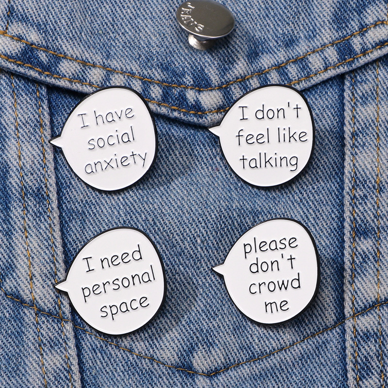 Simple Metal Chat Bubble Enamel Brooch for Women Men Scraf Clothes Hats Bag Alloy Lapel Pin Badge Jewelry Collar Accessories Gift
