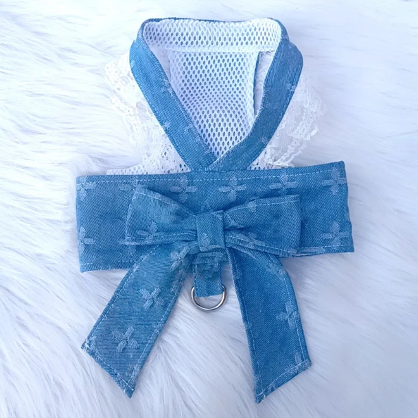 Designers classic letter pattern pet strap with butterfly bow and no pull soft mesh dog suit with D-ring anti escape princess kitten strap suitable fo