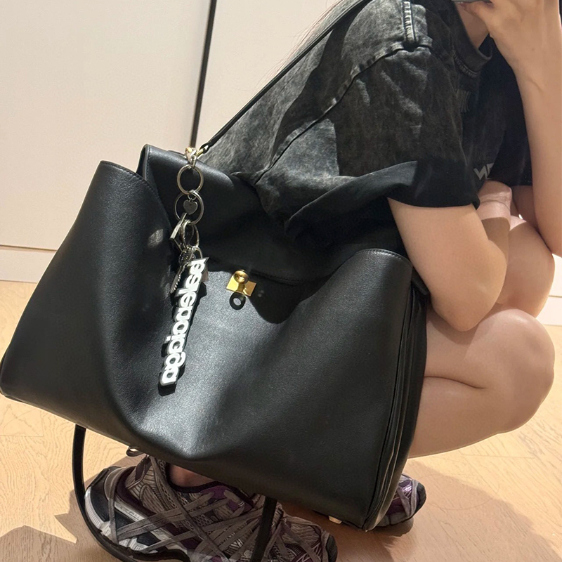 Hot hobo Homeless handbag suede Designer Leather Tote Bag Women's Large Capacity Crossbody Bag Men's Briefcase Brand Fashion New Women's Underarm Bag