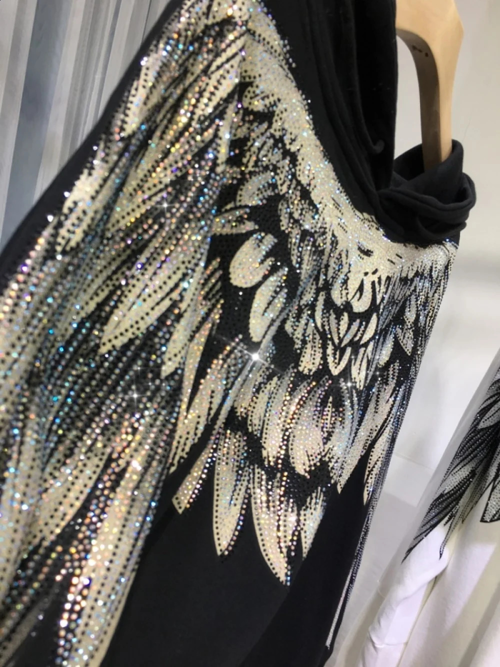 150KG plus size womens clothing rhinestone wing hoodie Y2K womens couple long sleeved oversized autumn hoodie 240924