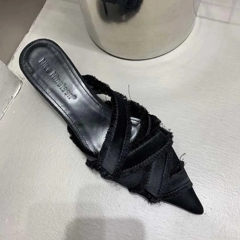 Slippers 2024 Women Mules Elegant Sandals Pumps Summer Female Shoes Low Heels New In New Fashion Ladies Sandal Pointed Toe Slides shoes