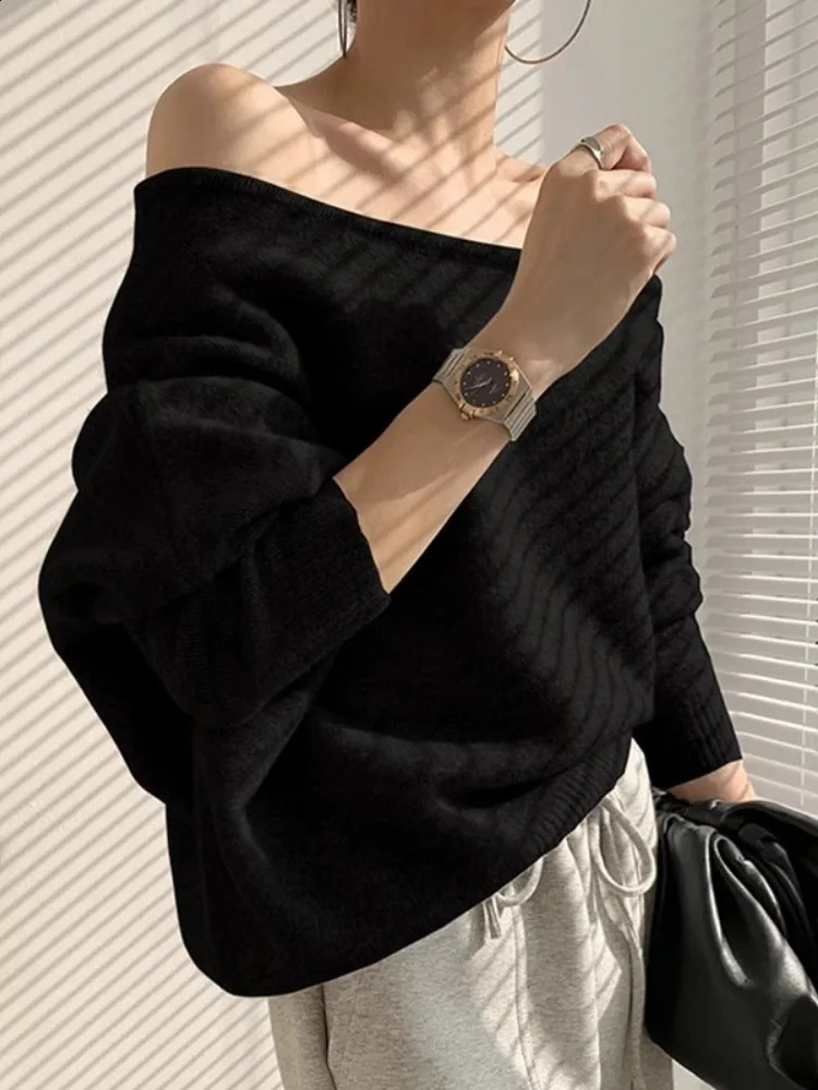 Mohair Womens Autumn and Winter Shoulder Irregular Loose Lazy Style Top 240924