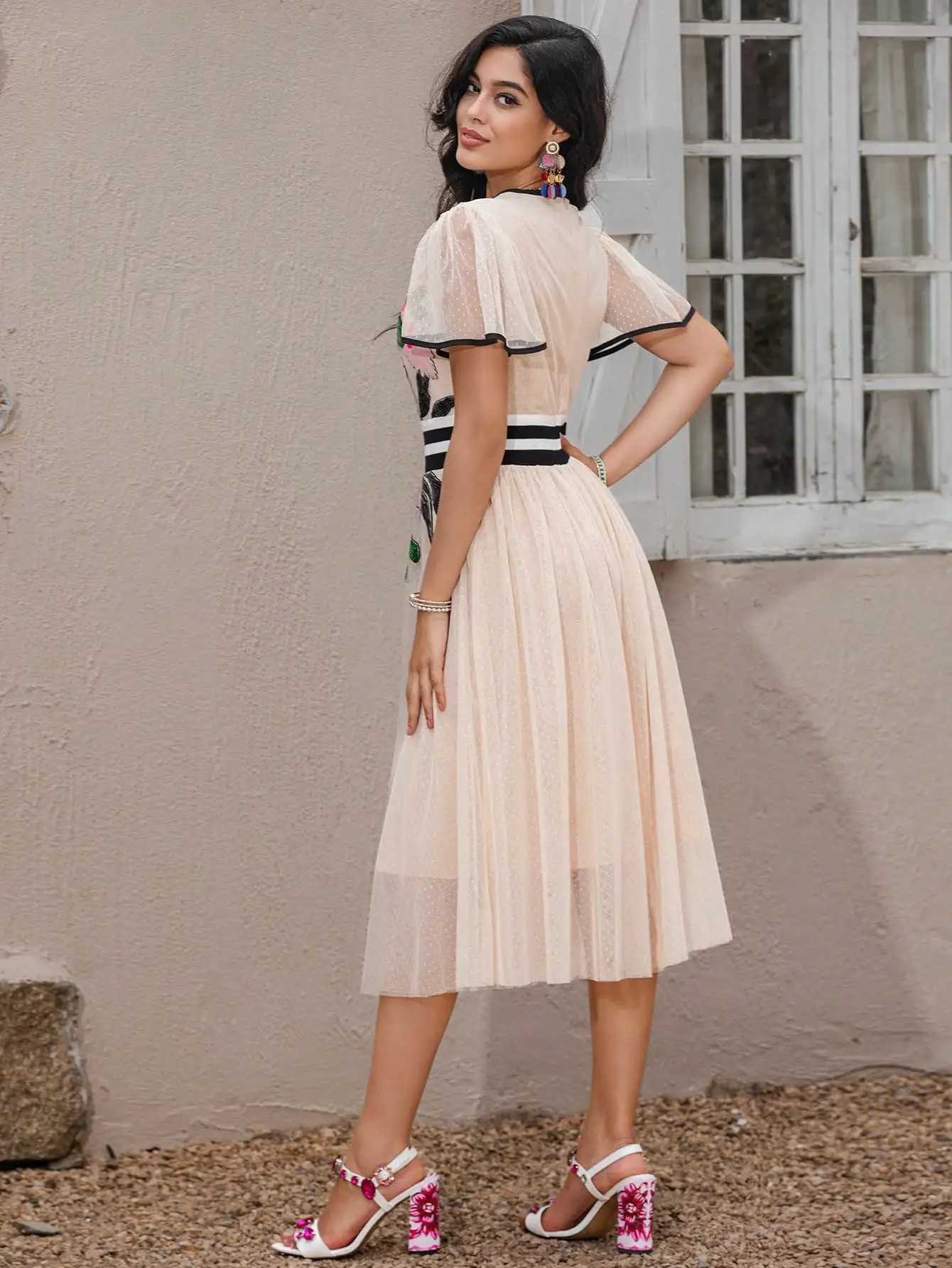 New womens summer fashion runway Midi dress with butterfly sleeves and sequins embroidered womens slim fit A-Line dress W240924