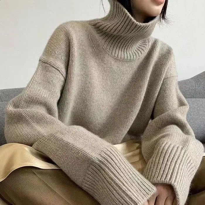 Womens turtle neck sweater large knit autumn and winter latte womens thick skydiving womens long sleeved top 240924
