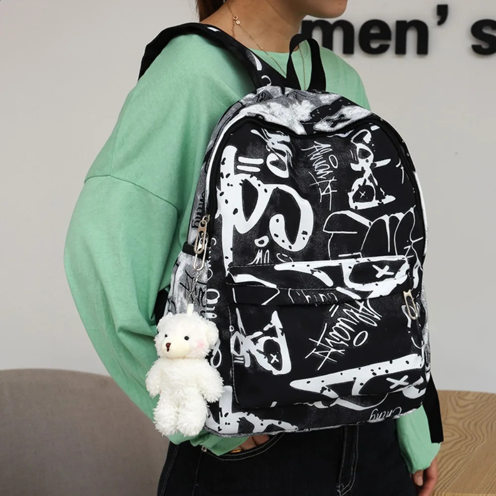Casual Nylon Womens Backpack Large Capacity Waterproof School Bags Graffiti Printing Shoulder Bag Students y240919