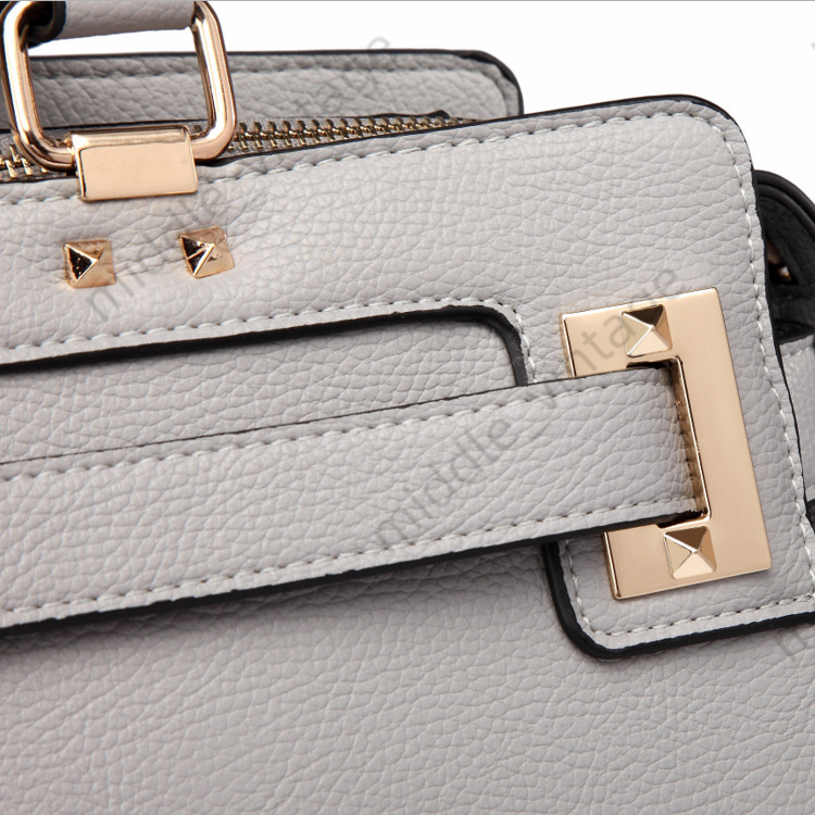 Ins Same Trendy Brand PU Material Portable Fashion Dog Poodle Chihuahua Outing Breathable Mesh Pet Bag