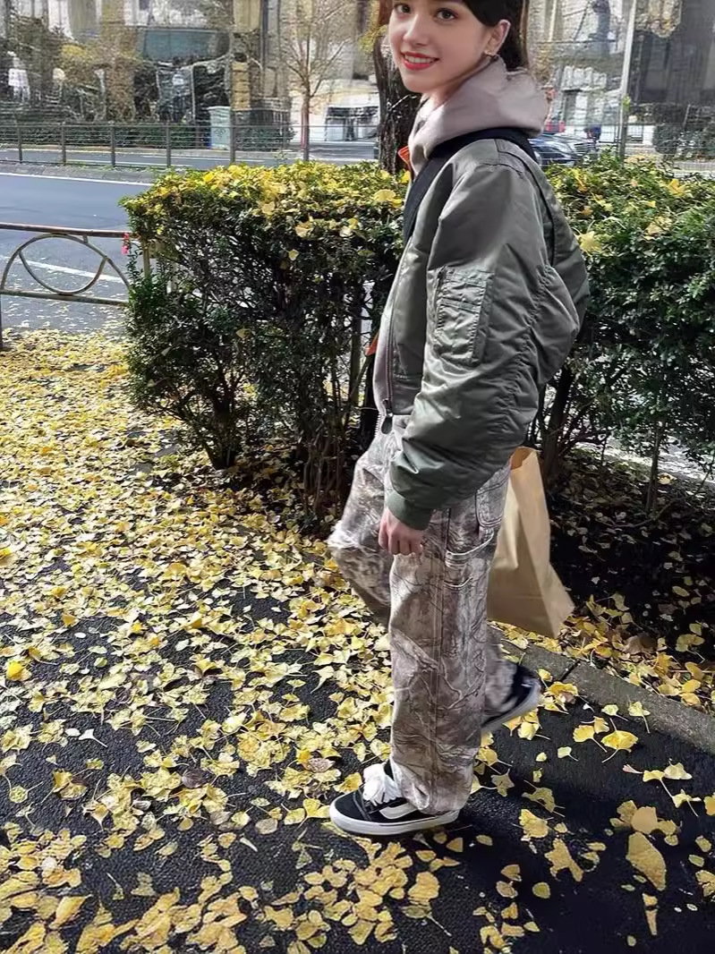 Men's Jeans Resin Leaf Camouflage Torn Loose Work Pants Sweat Men And Women Casual Ripped Pants Hip-hop Streetwear
