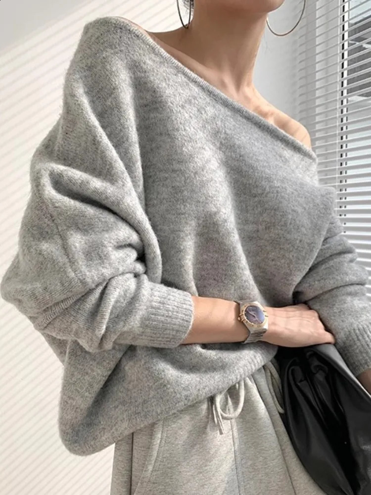Mohair Womens Autumn and Winter Shoulder Irregular Loose Lazy Style Top 240924