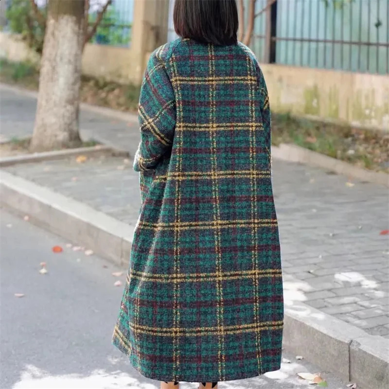 Retro Woolen Coat Womens Mid length Autumn/Winter Loose Thickened Loose Plaid Coat Slim Womens Coat Spliced 240909
