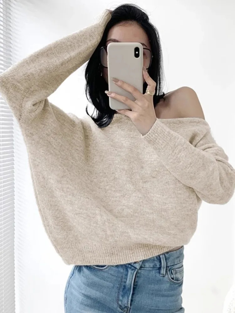 Mohair Womens Autumn and Winter Shoulder Irregular Loose Lazy Style Top 240924