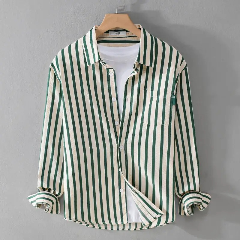 Spring and Autumn Mens Square Neck Button Stripe Pocket Loose Trendy Casual Fashion Elegant Commuting Long sleeved Shirt 240924