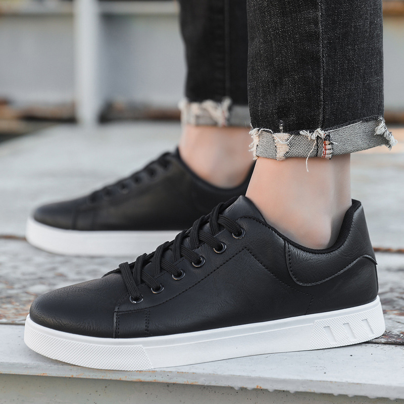 Men Casual Shoes Plus Size Fashion Versatile Soft Sole Flat Bottom Simple Design Trendy Shoes Triple Black Brown Free shipping