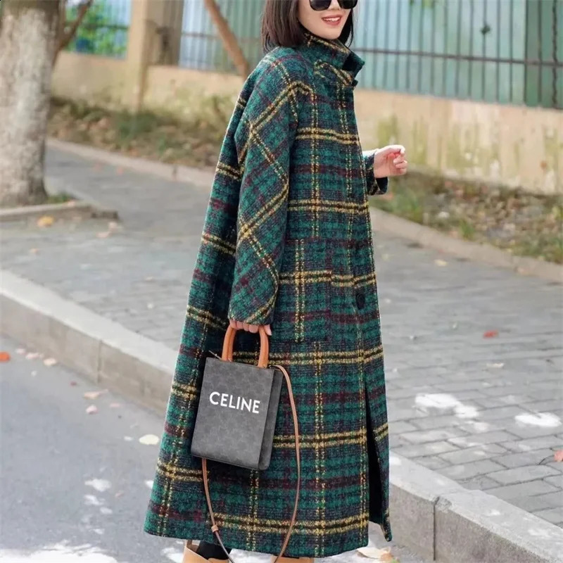 Retro Woolen Coat Womens Mid length Autumn/Winter Loose Thickened Loose Plaid Coat Slim Womens Coat Spliced 240909