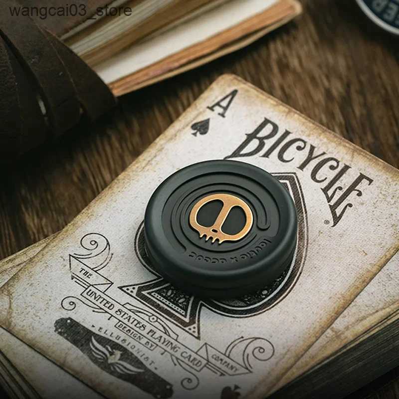 Decompression Toy ACEdc Devil Milk Cap Magnetic Haptic Coins Fidget Spinner Metal Fidget Toys ADHD Hand Spinner Autism Sensory Decompression Toys L240