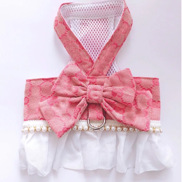 Designers classic letter pattern pet strap with butterfly bow and no pull soft mesh dog suit with D-ring anti escape princess kitten strap suitable fo