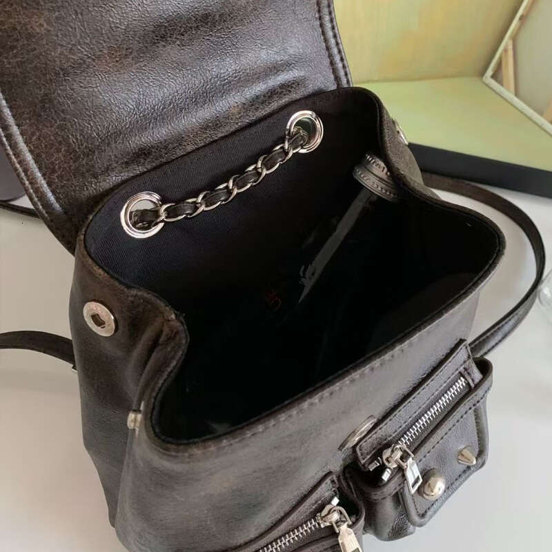 England Style Small Backpac For Women Designer Handbags And Purses 2024 New In PU Imitation Cow Leather Rivet Shoulder