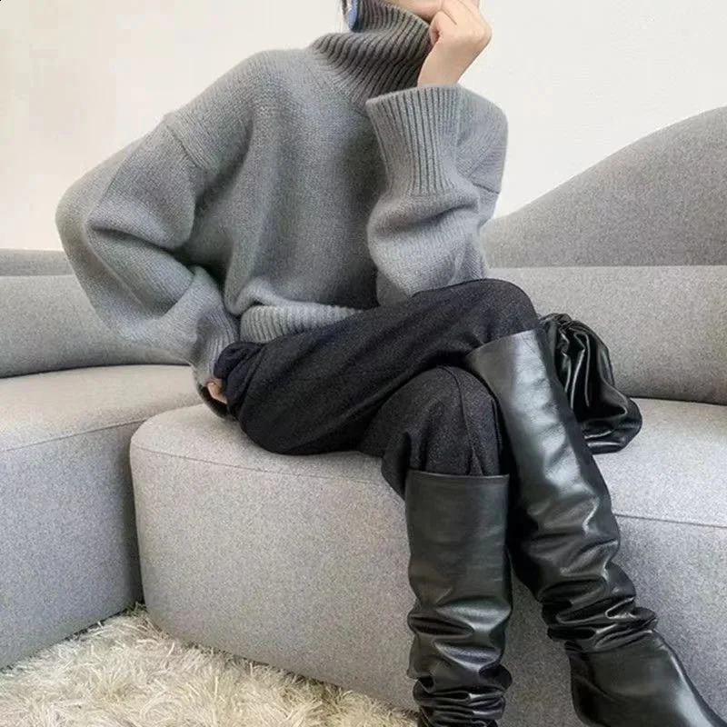 Womens turtle neck sweater large knit autumn and winter latte womens thick skydiving womens long sleeved top 240924