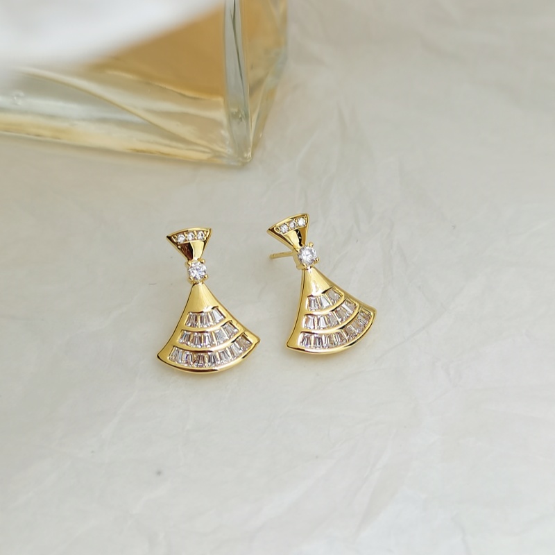 Designer Earring Scalloped Diamond Stud Earrings Micro Zirconium French Temperament Commuter Earrings