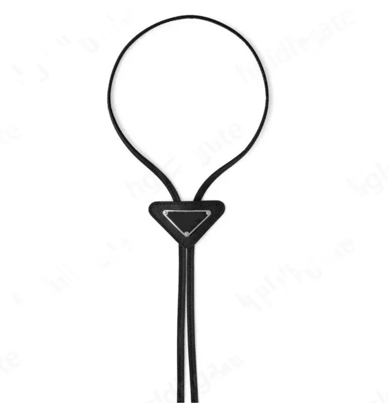 Leather triangle necktie mens bolo tie luxury designer tie man teenager school formal shirt clothes luxury mini ladies strap black neck tie fashion simple PJ046 Q2