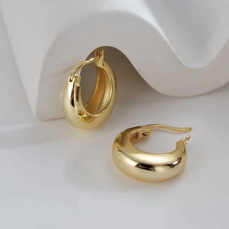 Punk round thick hoop earrings suitable for women gold galvanized wide geometric metal statement earrings vintage jewelry W240923