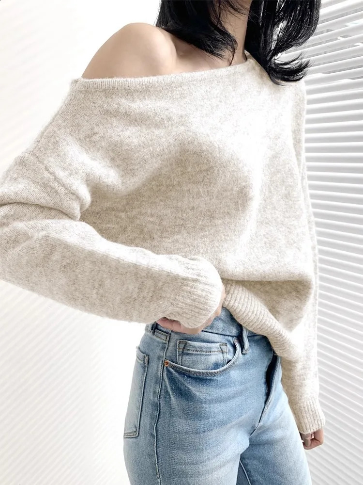 Mohair Womens Autumn and Winter Shoulder Irregular Loose Lazy Style Top 240924