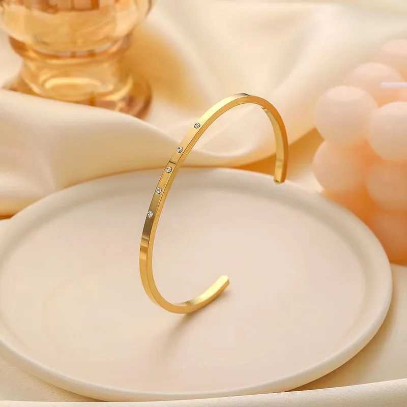 316LStainless steel simple zircon open bracelet Ladies Fashion Charm Jewelry Gift jewelryX240925