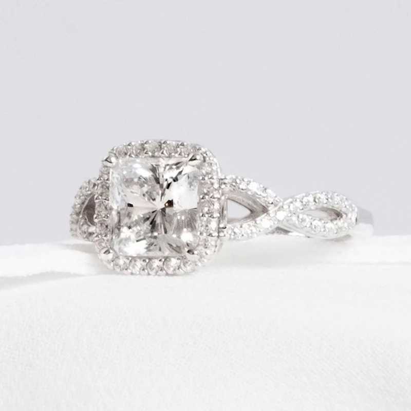 Huitan Temperment Womens Rings for Wedding Newly Designed Female Accessories Engagement Party Cubic Zirconia Statement Jewelry W240925