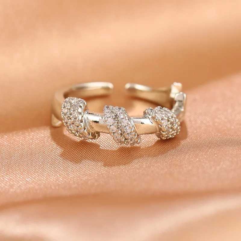 2024 Womens Luxury Crystal Ring Silver Zirconia Wedding Engagement Ring Accessories Size Lucky Ring Womens Handmade Jewelry W240925
