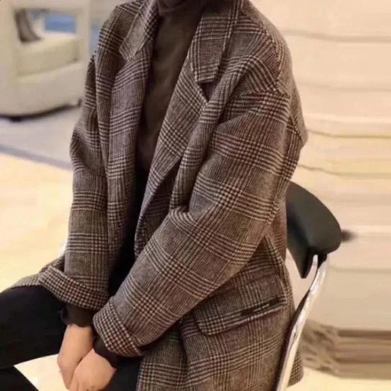 Suit Coats and Jackets Casual Lattice Loose Coat for Single Breasted Pockets Korean Fashion Womens Wool ZL12 240921