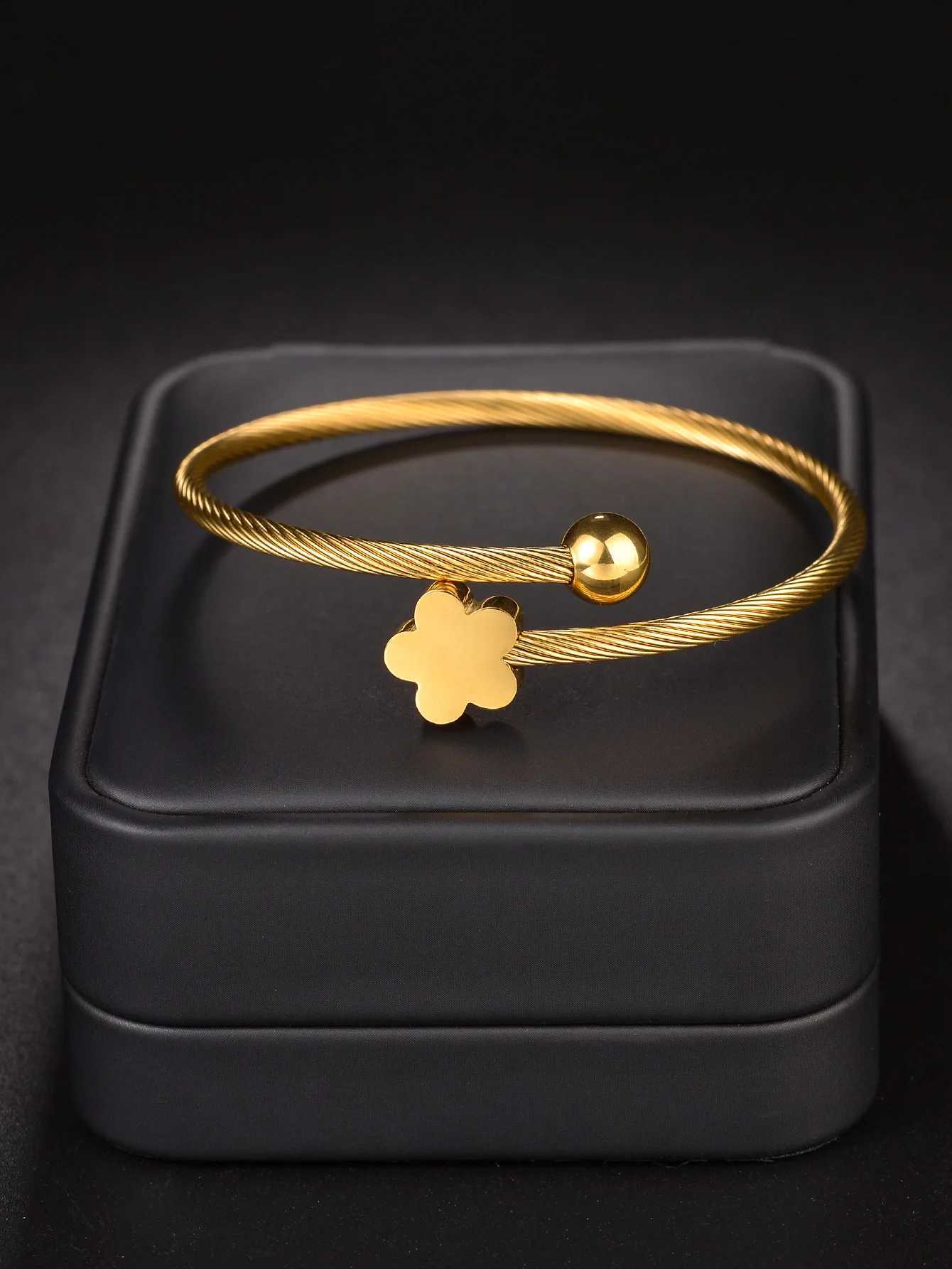 Hip Hop Stainless Steel Bracelet Adjustable Open Cuff Charm Bangle for Men Women Punk Heart Bracelets Lovers Jewelry GiftsX240925